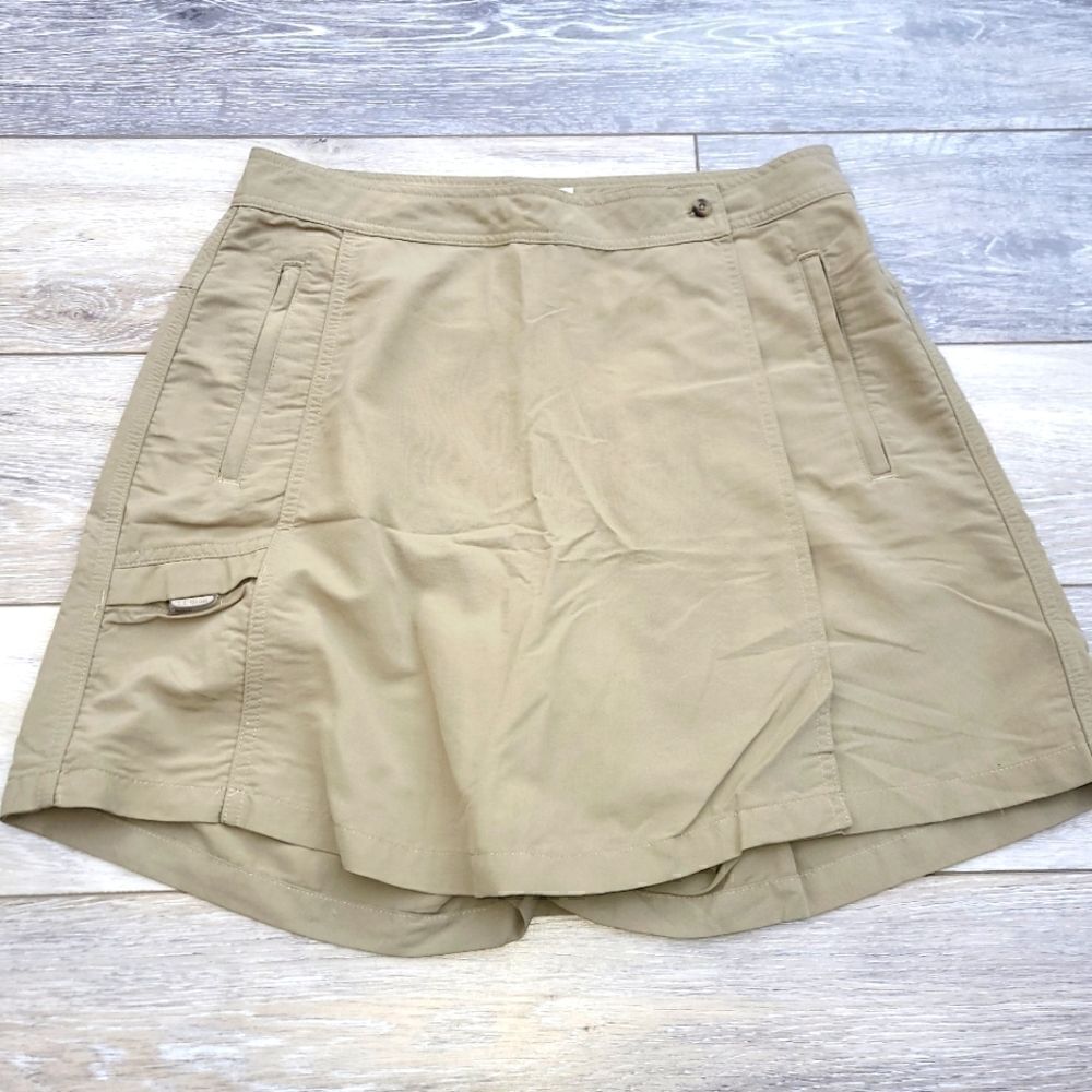 L.L Bean tan skort size small shorts skirt  active 100% nylon zip pockets